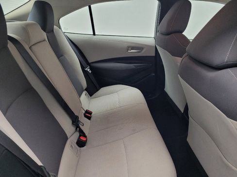 Used 2021 Toyota Corolla LE FWD image 19