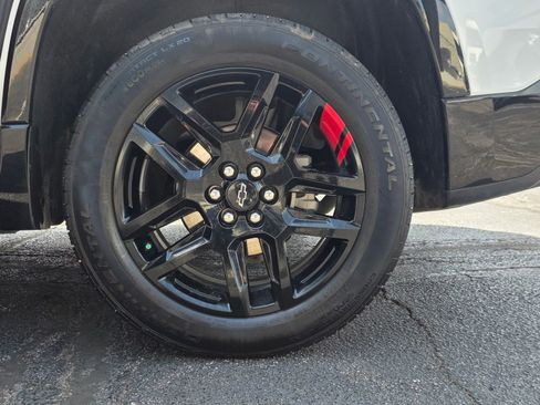 Used 2023 Chevrolet Traverse Premier w/ Redline Edition FWD image 4