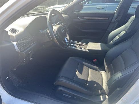 Used 2022 Honda Accord Sport image 3