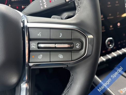 Used 2026 GMC Acadia Elevation w/ Black Edition image 17