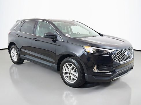 Used 2024 Ford Edge SEL w/ Convenience Package AWD/4WD image 2