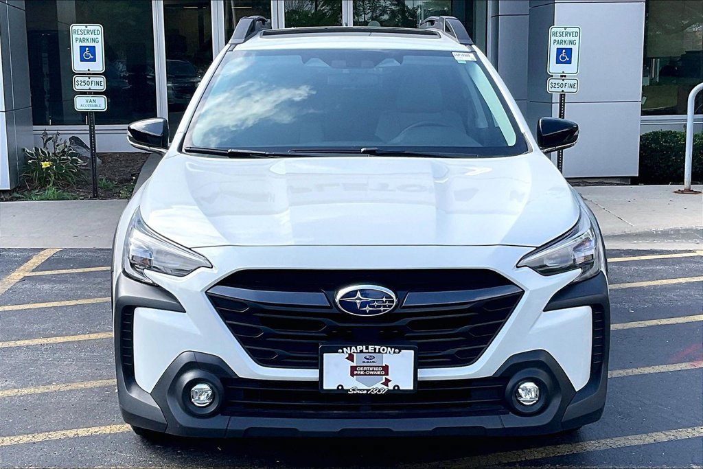 Certified 2025 Subaru Outback Premium AWD/4WD image 3