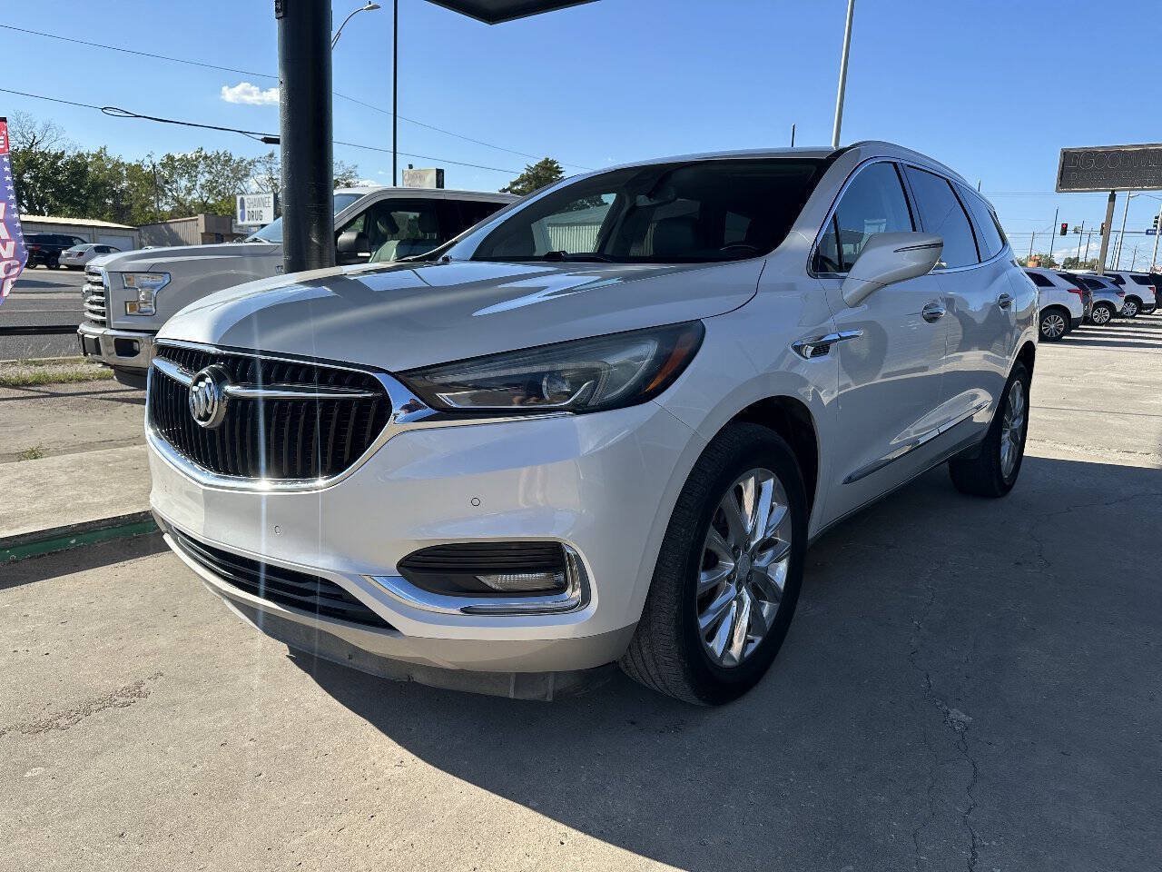 Used 2018 Buick Enclave Premium w/ Trailering Package FWD image 4