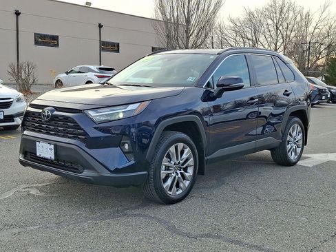 Used 2025 Toyota RAV4 XLE Premium image 3