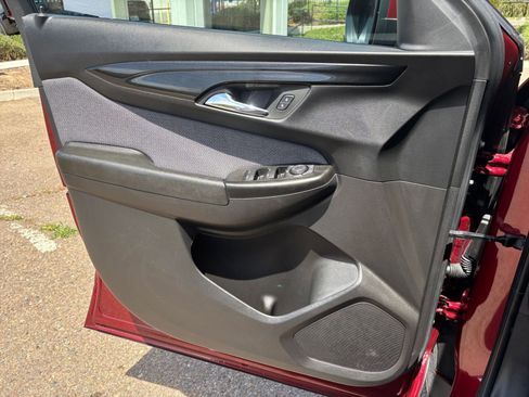 Used 2025 Chevrolet TrailBlazer LT image 18