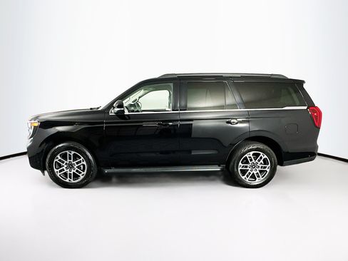 Used 2025 Ford Expedition Active AWD/4WD image 4