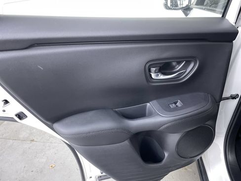 Used 2023 Honda HR-V LX image 18