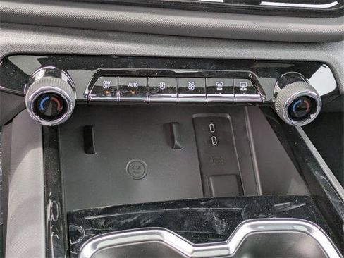 New 2025 Chevrolet Silverado EV RST image 22