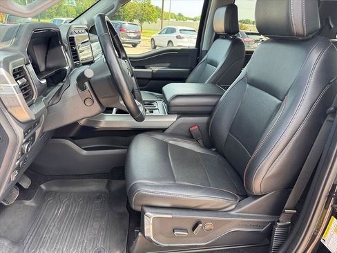 Used 2022 Ford F150 Lariat w/ Equipment Group 502A High AWD/4WD image 9