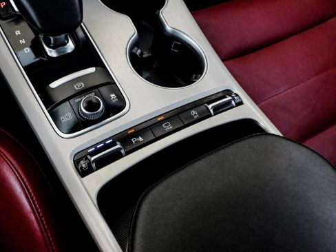 Used 2019 Kia Stinger GT2 image 34