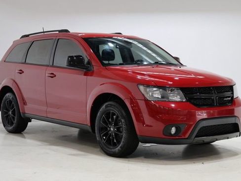 Used 2019 Dodge Journey SE w/ Premium Group AWD/4WD image 1
