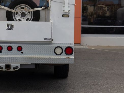 Used 2018 Ford F350 XL w/ Power Equipment Group image 15