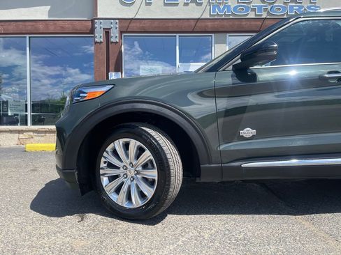 Used 2024 Ford Explorer King Ranch w/ Technology Package AWD/4WD image 3