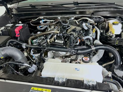 Certified 2026 Toyota Tacoma SR5 AWD/4WD image 29