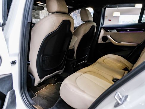 Used 2018 BMW X2 sDrive28i image 32