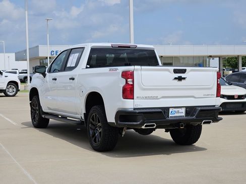 Used 2023 Chevrolet Silverado 1500 Custom Trail Boss AWD/4WD image 7