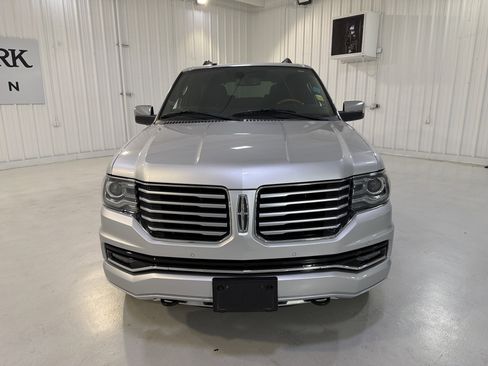 Used 2015 Lincoln Navigator 2WD image 8