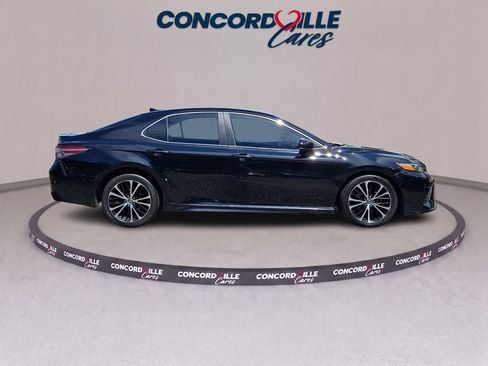 Used 2019 Toyota Camry SE FWD image 7