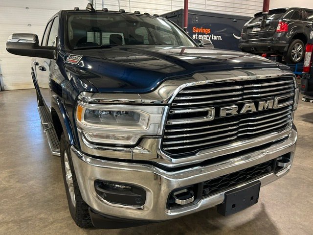 Used 2022 RAM 2500 Laramie AWD/4WD image 1