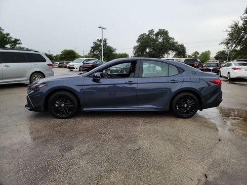 Used 2026 Toyota Camry SE w/ Convenience Package FWD image 7