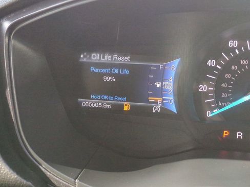 Used 2018 Ford Fusion SE w/ Equipment Group 201A image 26