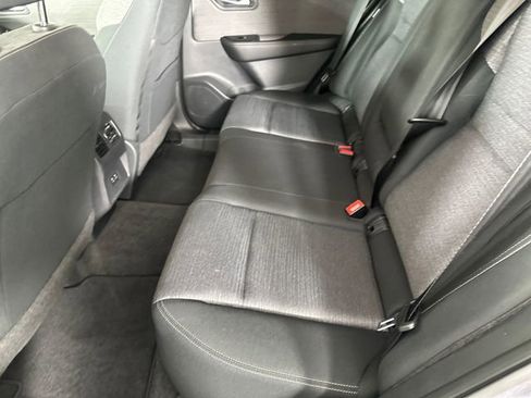 Used 2023 Nissan Rogue SV AWD/4WD image 16