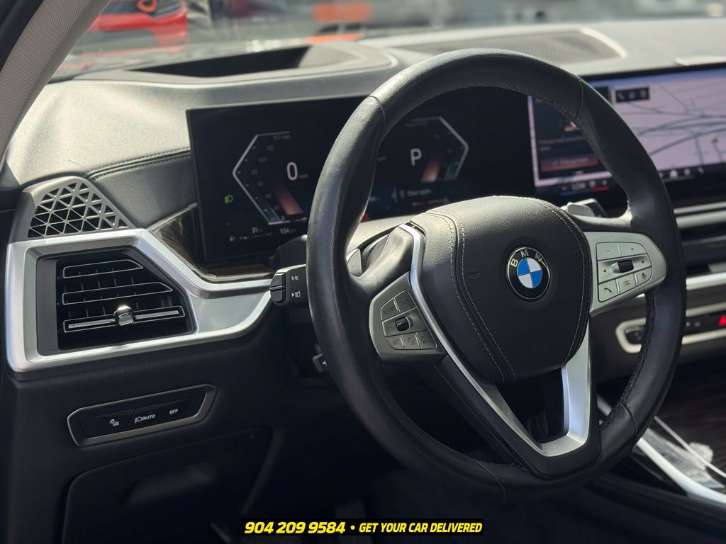 Used 2024 BMW X7 xDrive40i w/ Premium Package AWD/4WD image 16