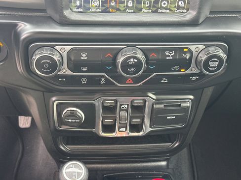 Used 2021 Jeep Gladiator Overland image 30