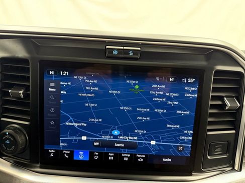 Certified 2025 Ford F450 Platinum w/ Platinum Plus Package image 36