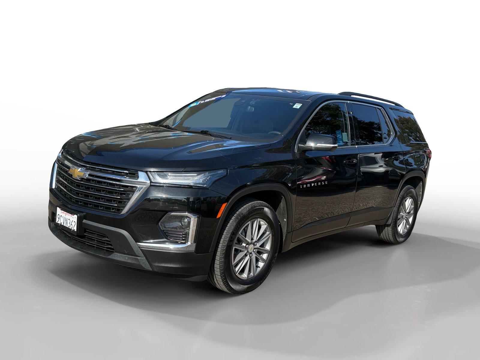 Used 2023 Chevrolet Traverse LT FWD image 1