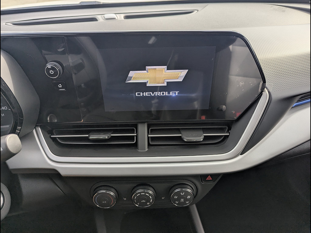 New 2026 Chevrolet Trax LS w/ LS Convenience Package FWD image 21