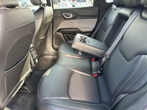 Used 2024 Jeep Compass Latitude image 12