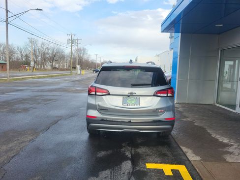 Certified 2024 Chevrolet Equinox RS w/ LPO, Floor Liner Package image 9