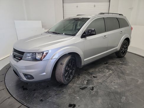 Used 2016 Dodge Journey R/T w/ Blacktop Package image 3