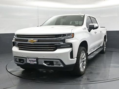 Used 2021 Chevrolet Silverado 1500 High Country w/ Technology Package AWD/4WD image 8
