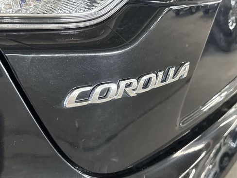 Used 2025 Toyota Corolla LE FWD image 11