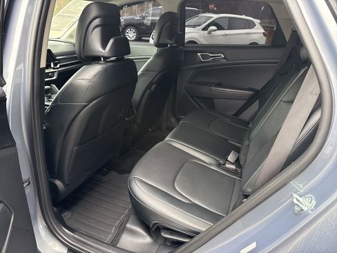 Used 2023 Kia Sportage EX image 20