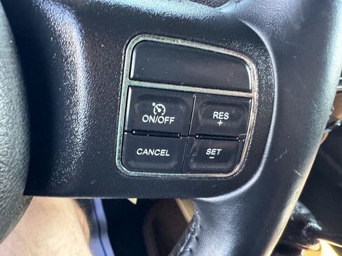 Used 2012 Jeep Wrangler Unlimited Sahara w/ Connectivity Group AWD/4WD image 46