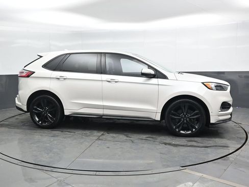 Used 2019 Ford Edge ST w/ Equipment Group 401A image 3