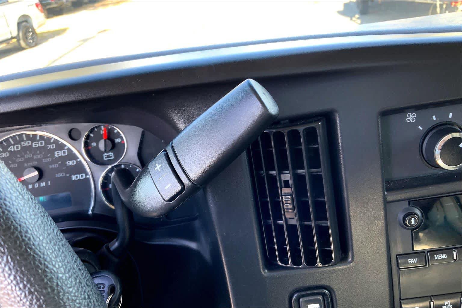 Used 2019 Chevrolet Express 2500 Extended RWD image 14