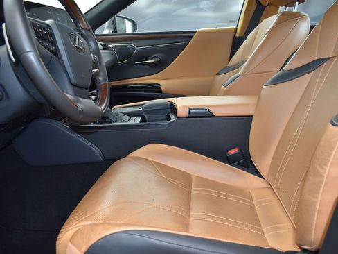 Used 2022 Lexus ES 350 Ultra Luxury FWD image 13