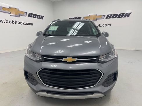 Used 2020 Chevrolet Trax LT w/ LPO, Protection Package image 2