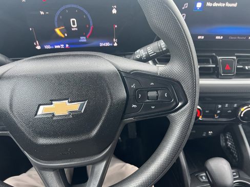 Used 2025 Chevrolet TrailBlazer LT image 14