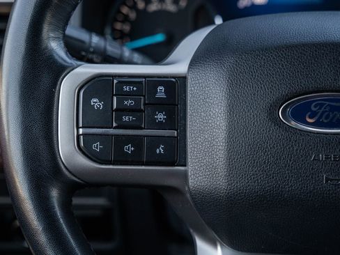 Used 2024 Ford Expedition Limited image 27