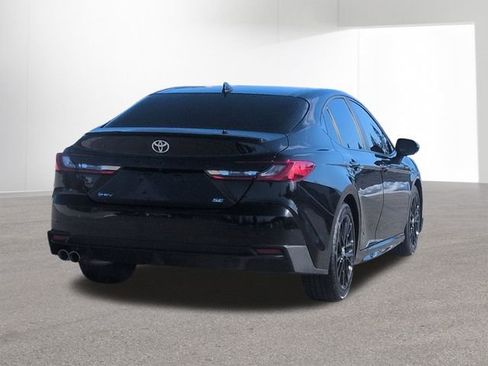 Certified 2025 Toyota Camry SE image 5