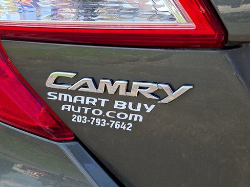 Used 2014 Toyota Camry LE FWD image 30
