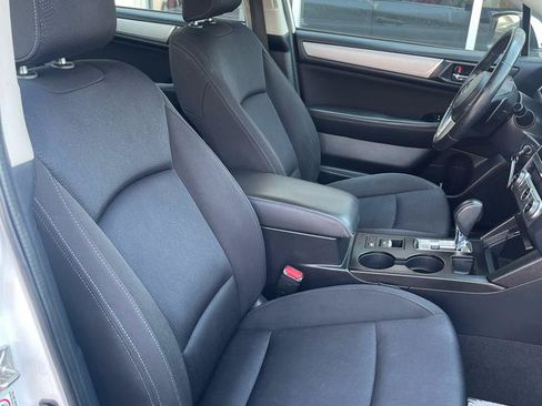 Used 2015 Subaru Legacy 2.5i Premium AWD/4WD image 17