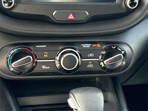 Certified 2023 Kia Soul LX w/ LX Technology Package image 21