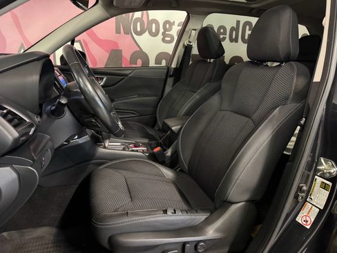Used 2019 Subaru Forester Premium w/ All-Weather Package image 19