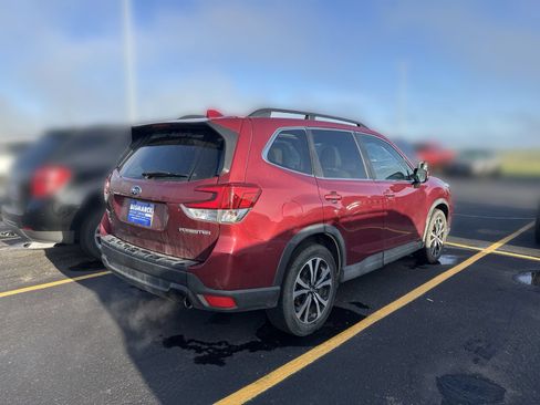Used 2021 Subaru Forester Limited AWD/4WD image 3